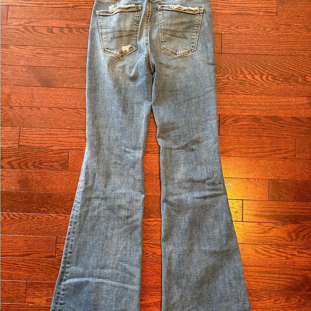 2/$25 EUC American Eagle Outfitters Light Blue Flare Jeans - Picture 5 of 5